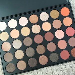 morphe 35OS shimmer eye shadow palette